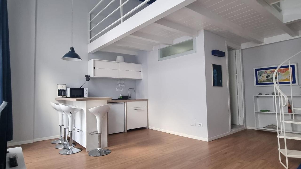 Vicool Apartments - Centro Storico Napoli Bagian luar foto