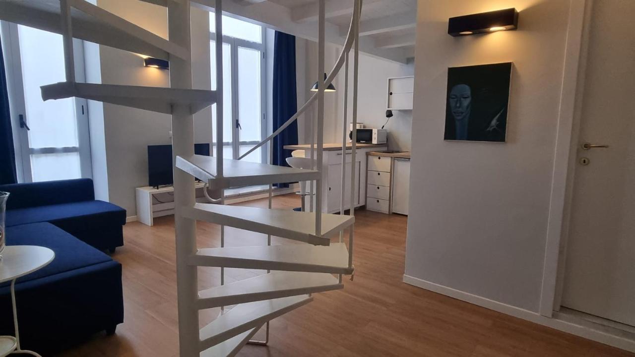 Vicool Apartments - Centro Storico Napoli Bagian luar foto