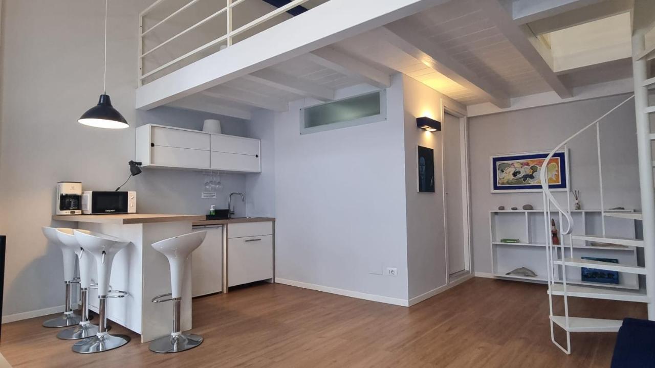 Vicool Apartments - Centro Storico Napoli Bagian luar foto