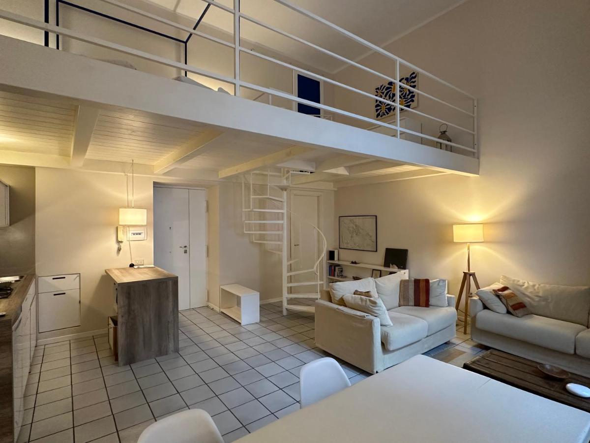 Vicool Apartments - Centro Storico Napoli Bagian luar foto